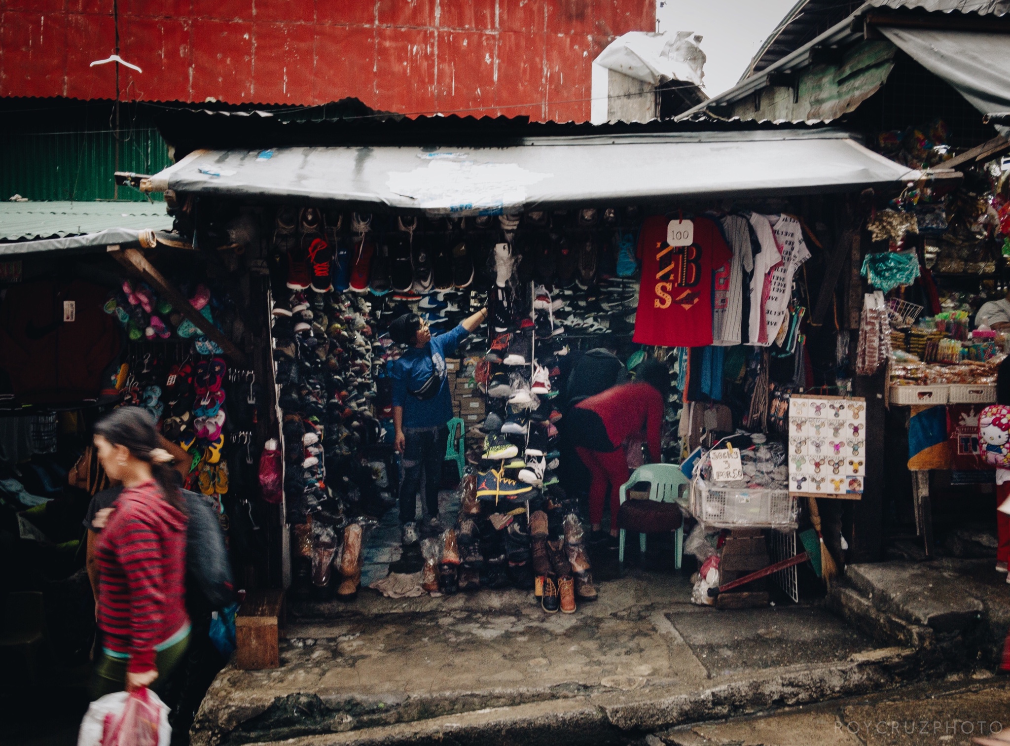 Baguio City Philippines public Market iPhone street photography